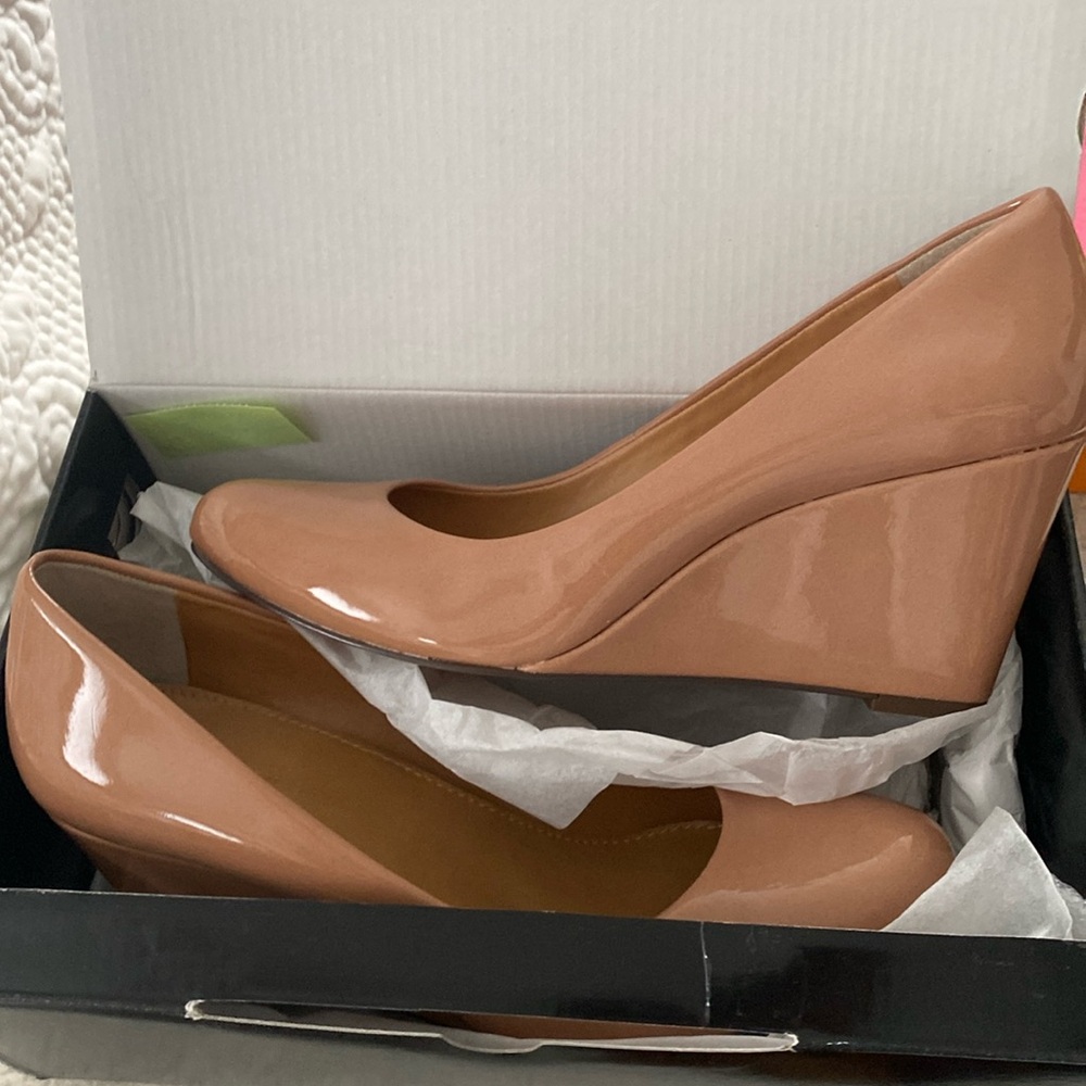 Jcrew factory nude patent wedge pumps